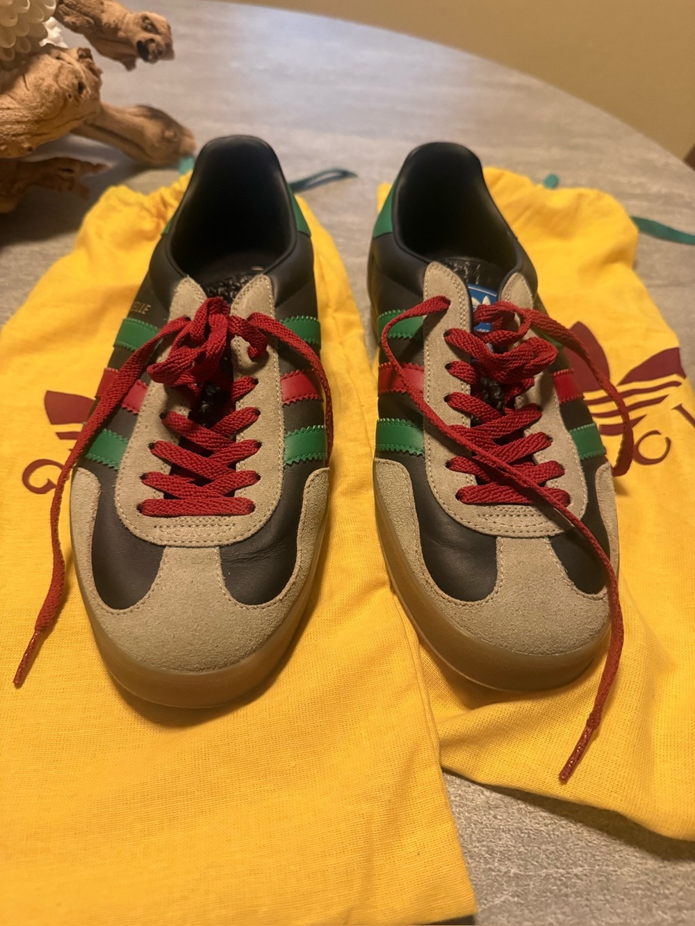 Adidas x Gucci Gazelle Sneakers Black Green Red Gum Sole Size 9